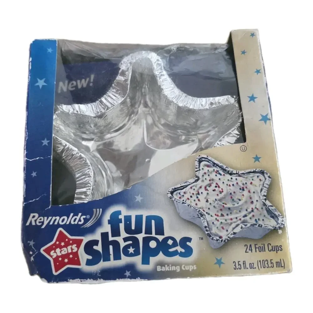 Reynolds Fun Shape 24 Stars/Snowflakes Baking Cups 3.5 fl oz